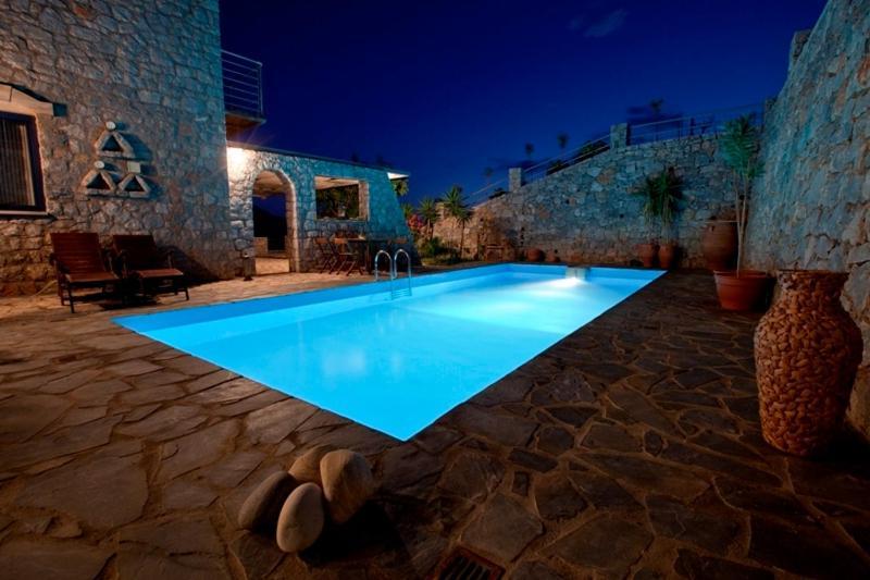 Aoritis Villas Lampini الغرفة الصورة