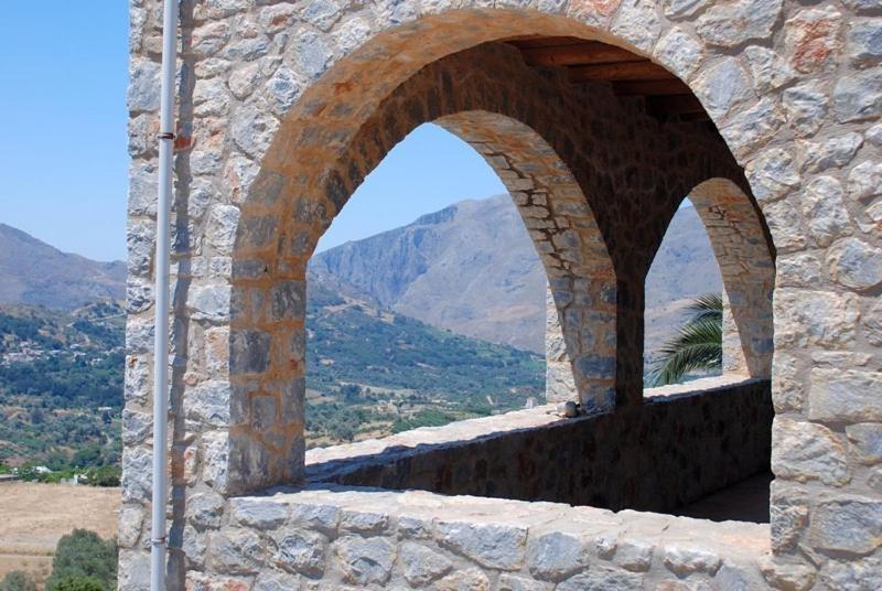 Aoritis Villas Lampini الغرفة الصورة